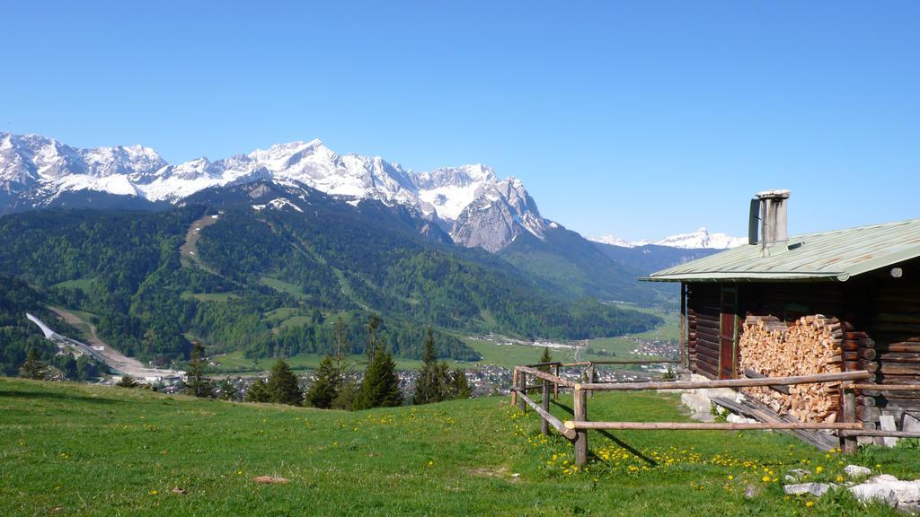 Apartment Xenia Garmisch-Partenkirchen Bagian luar foto
